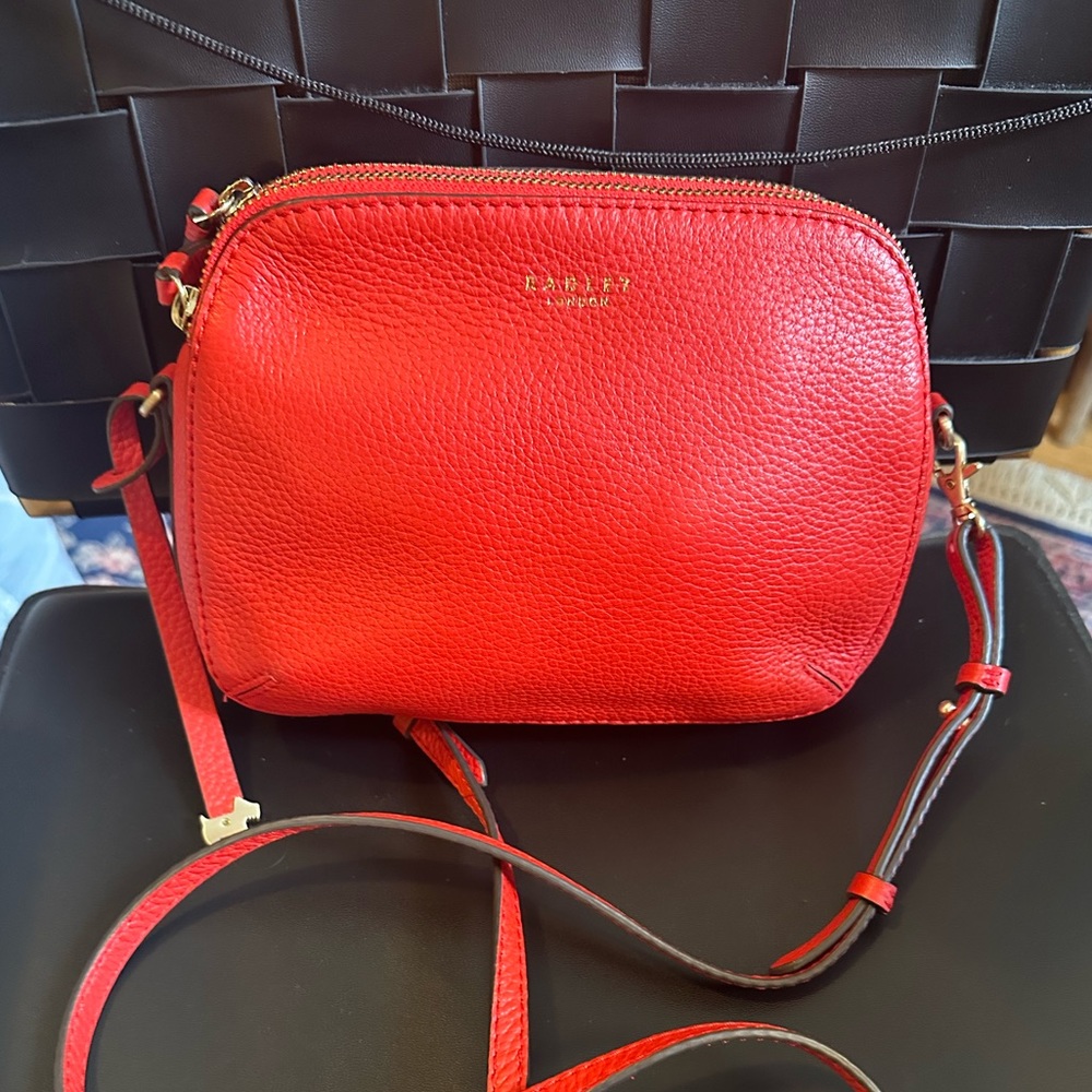 Radley London Dukes Place Med Zip
Crossbody NWT